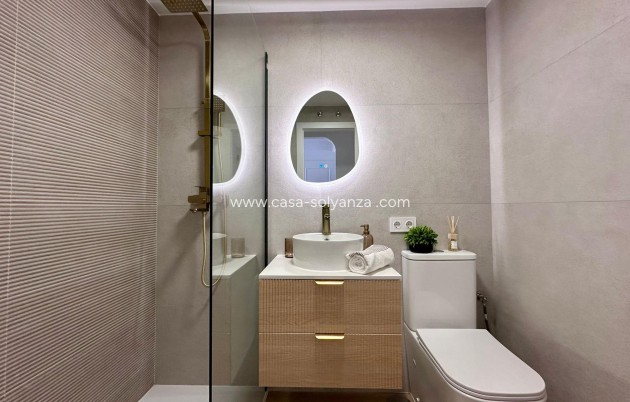 Resale - Apartment / flat - Torrevieja - Habaneras