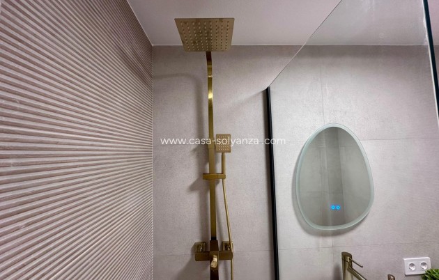 Resale - Apartment / flat - Torrevieja - Habaneras