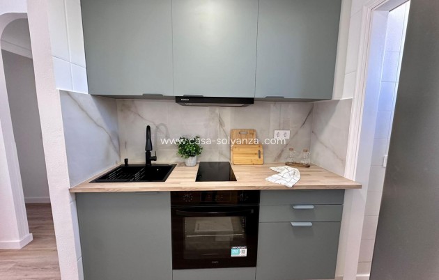 Resale - Apartment / flat - Torrevieja - Habaneras