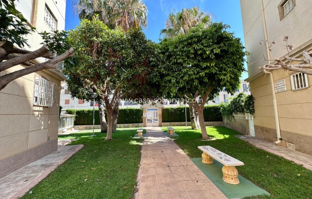 Resale - Apartment / flat - Torrevieja - Habaneras