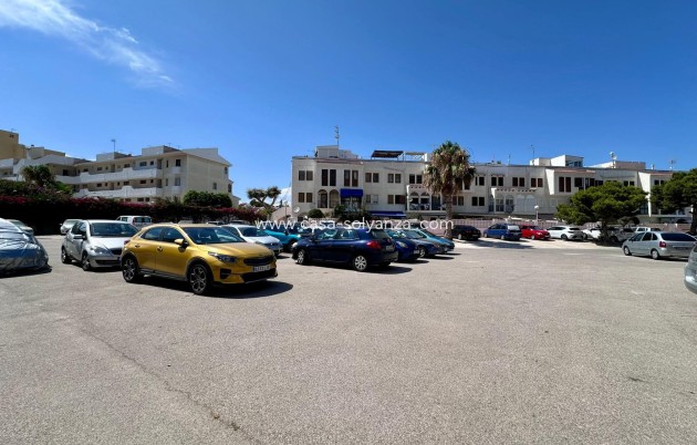 Resale - Apartment / flat - Torrevieja - Habaneras