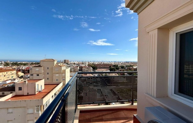 Resale - Apartment / flat - Torrevieja - Nueva Torrevieja