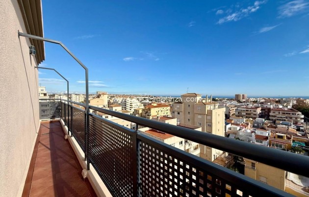 Resale - Apartment / flat - Torrevieja - Nueva Torrevieja