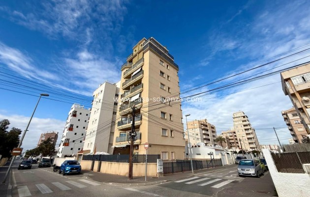 Resale - Apartment / flat - Torrevieja - Nueva Torrevieja