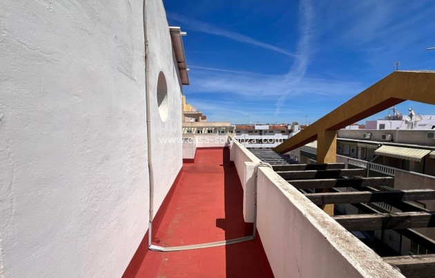 Resale - Apartment / flat - Torrevieja - Center