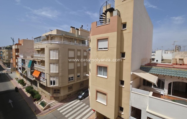 Herverkoop - Appartement / flat - Torrevieja - Playa de los Locos