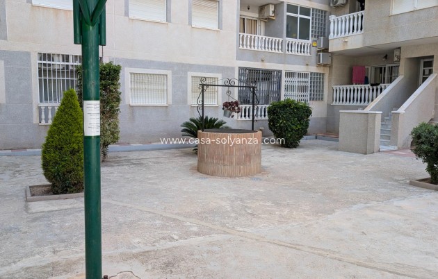 Herverkoop - Appartement / flat - Torrevieja - Estacion Autobuses