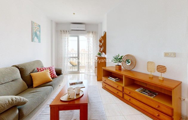 Herverkoop - Appartement / flat - Torrevieja - Estacion Autobuses