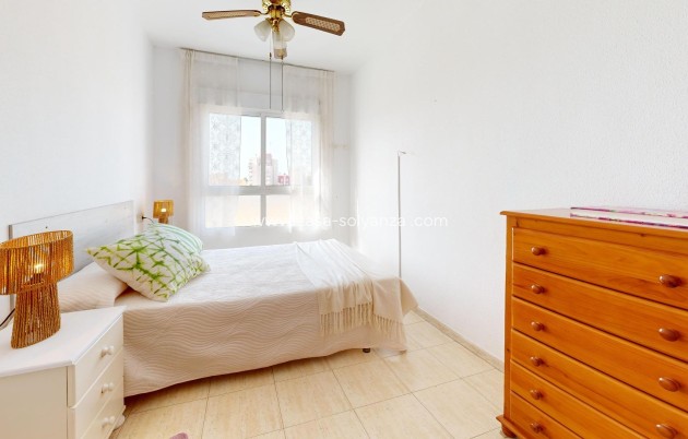 Herverkoop - Appartement / flat - Torrevieja - Estacion Autobuses
