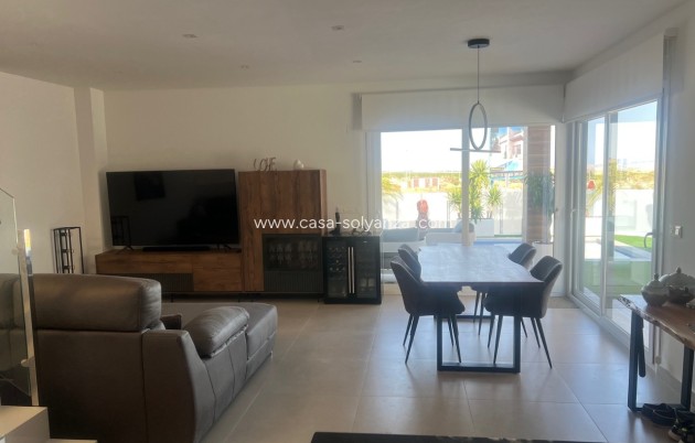 Wiederverkauf - Villa - Los Montesinos - Costa Blanca