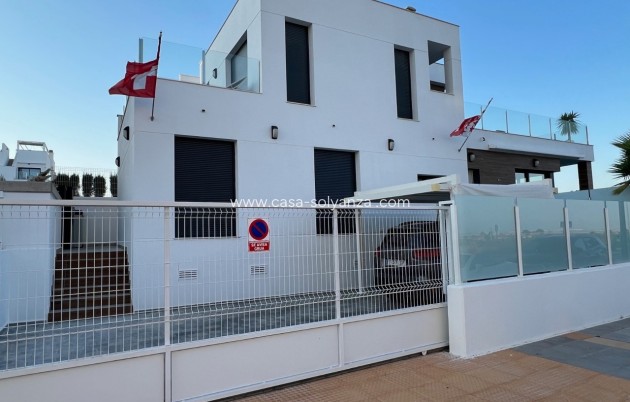 Wiederverkauf - Villa - Los Montesinos - Costa Blanca