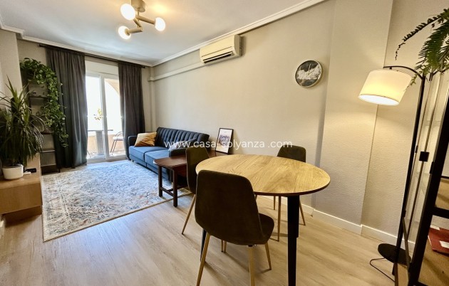 Reventa - Apartamento / piso - Torrevieja