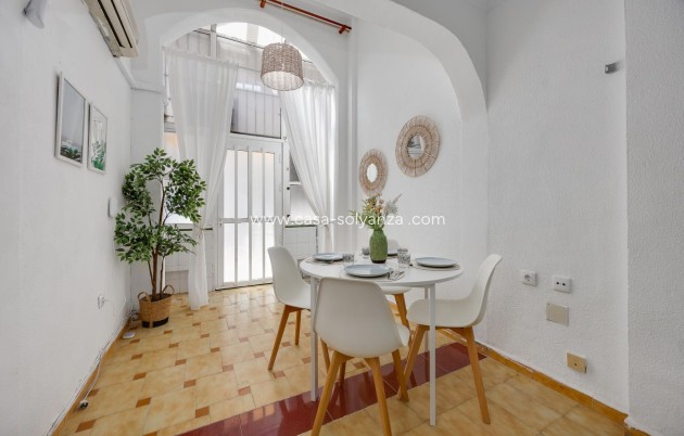 Resale - Apartment / flat - Torrevieja - Playa del Cura