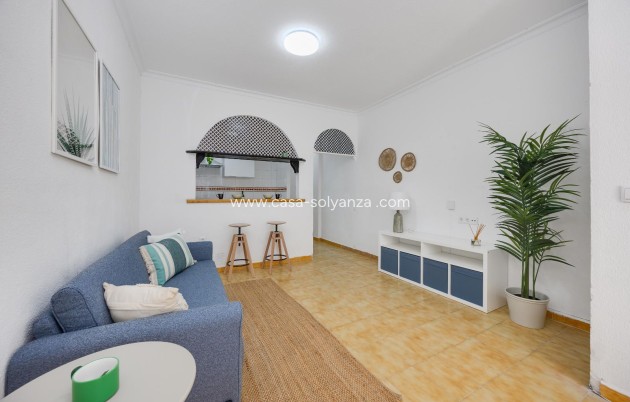 Resale - Apartment / flat - Torrevieja - Playa del Cura