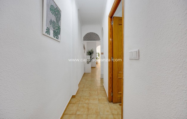 Resale - Apartment / flat - Torrevieja - Playa del Cura
