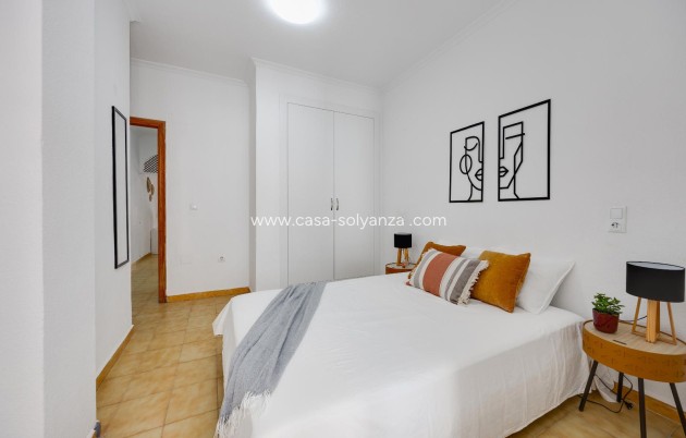 Resale - Apartment / flat - Torrevieja - Playa del Cura