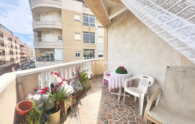 Resale - Apartment / flat - Torrevieja - Estacion Autobuses