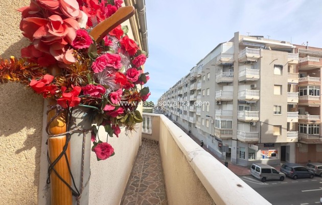 Resale - Apartment / flat - Torrevieja - Estacion Autobuses