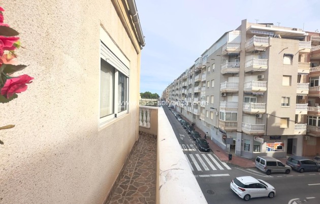 Resale - Apartment / flat - Torrevieja - Estacion Autobuses