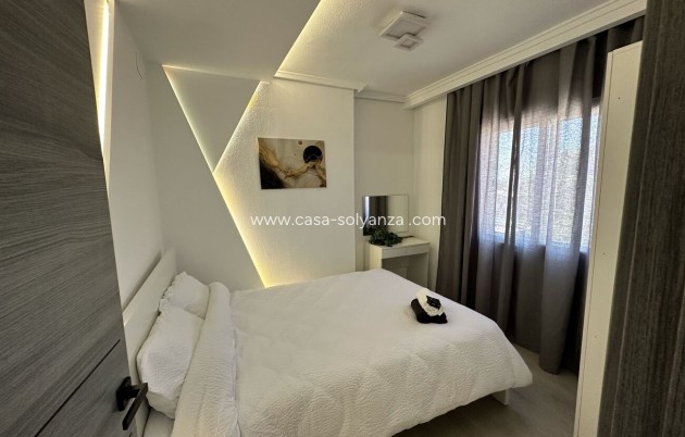 Resale - Apartment / flat - Torrevieja - Center