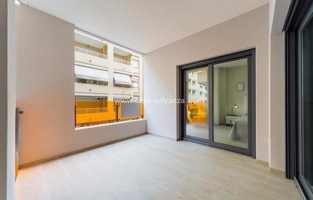 Resale - Apartment / flat - Torrevieja - La Mata