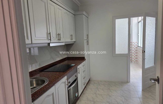 Resale - Apartment / flat - Torrevieja - Habaneras