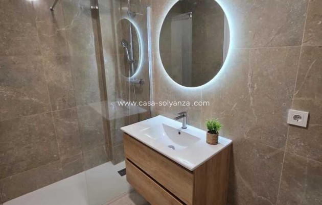 Resale - Apartment / flat - Torrevieja - Habaneras