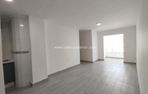 Resale - Apartment / flat - Torrevieja - Habaneras