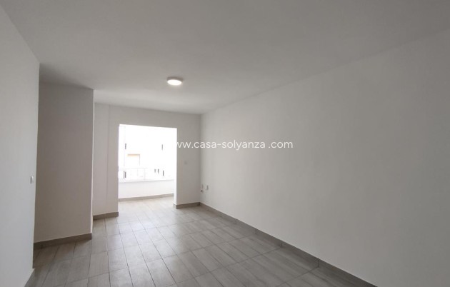 Resale - Apartment / flat - Torrevieja - Habaneras