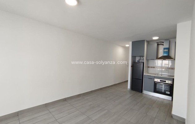 Resale - Apartment / flat - Torrevieja - Habaneras