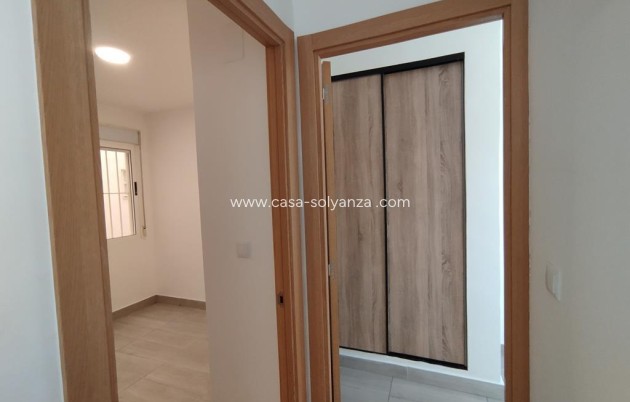 Resale - Apartment / flat - Torrevieja - Habaneras