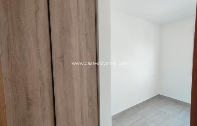 Resale - Apartment / flat - Torrevieja - Habaneras