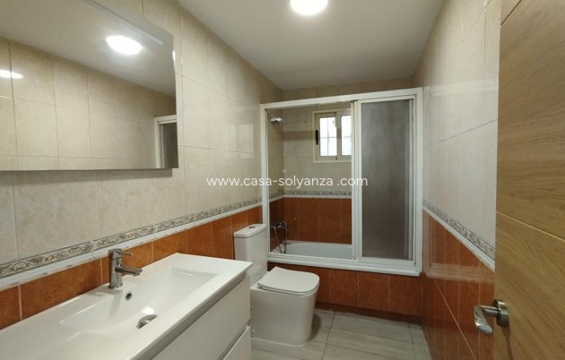 Resale - Apartment / flat - Torrevieja - Habaneras