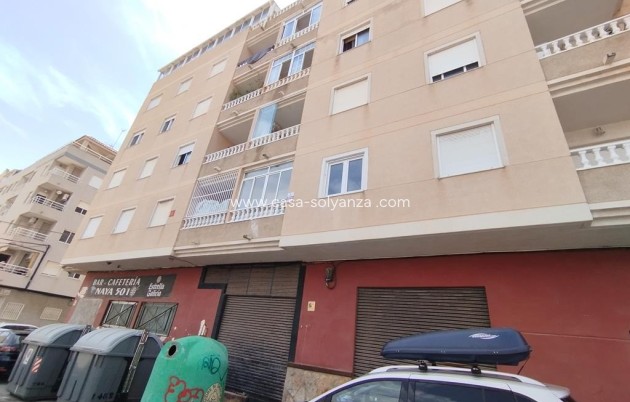 Resale - Apartment / flat - Torrevieja - Habaneras