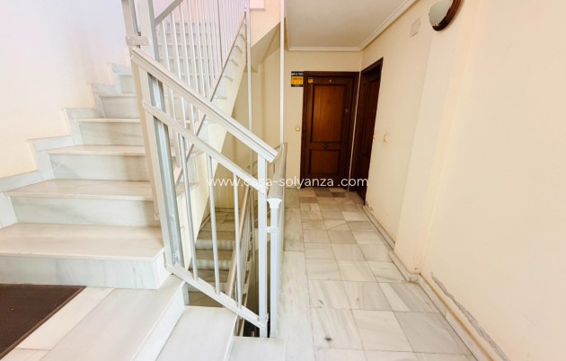 Resale - Apartment / flat - Los Montesinos