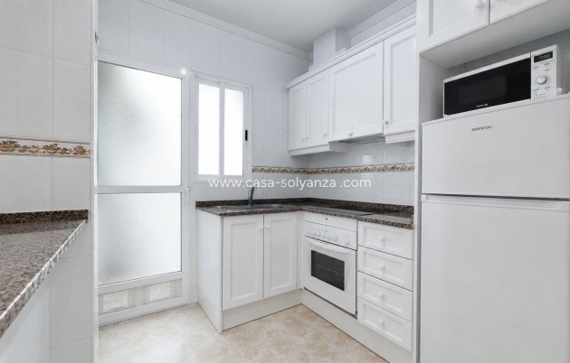 Resale - Apartment / flat - Torrevieja - Center