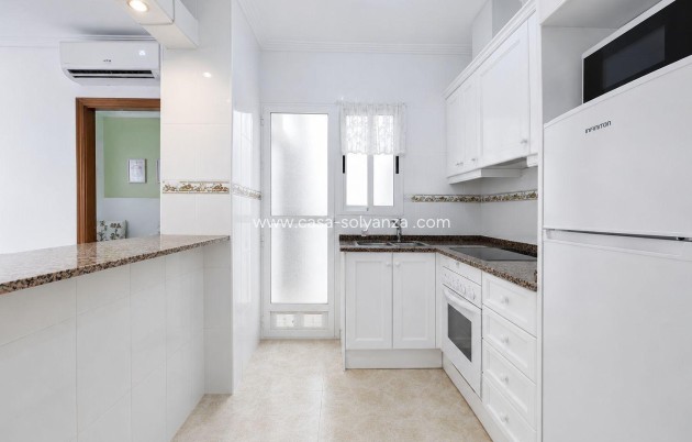 Resale - Apartment / flat - Torrevieja - Center