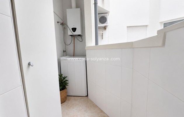 Resale - Apartment / flat - Torrevieja - Center