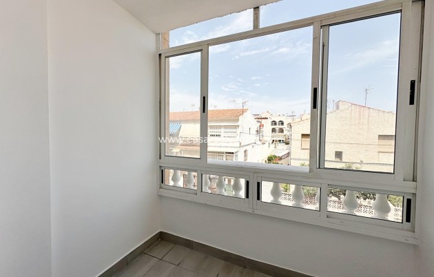 Wiederverkauf - Wohnung - Torrevieja - Center