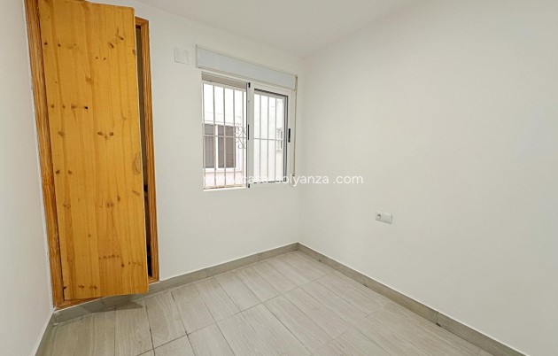Wiederverkauf - Wohnung - Torrevieja - Center