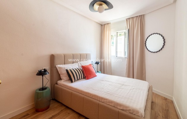 Herverkoop - Appartement / flat - Torrevieja - La Mata