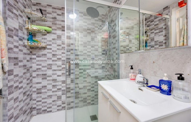 Resale - Apartment / flat - Torrevieja - Costa Blanca