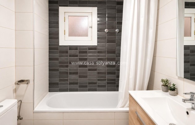 Wiederverkauf - Wohnung - Torrevieja - Playa del Cura