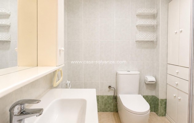Resale - Apartment / flat - Torrevieja - Habaneras