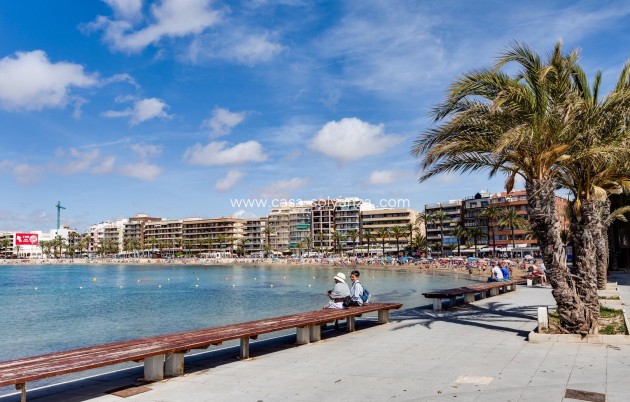 Resale - Apartment / flat - Torrevieja - Habaneras
