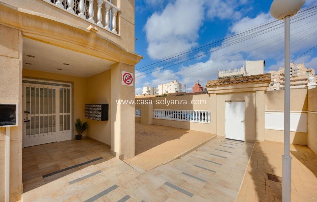 Resale - Apartment / flat - Torrevieja - Nueva Torrevieja