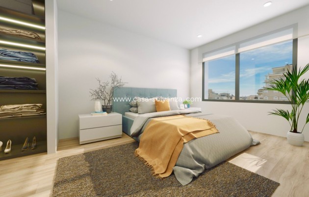 Resale - Apartment / flat - Torrevieja - Center