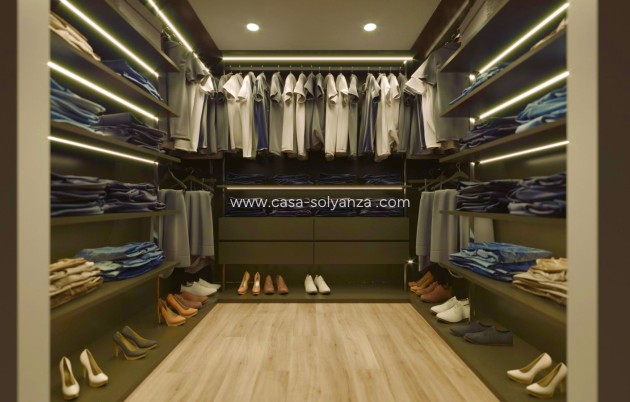 Resale - Apartment / flat - Torrevieja - Center