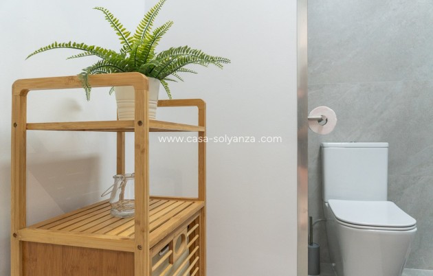 Resale - Apartment / flat - Torrevieja - Costa Blanca