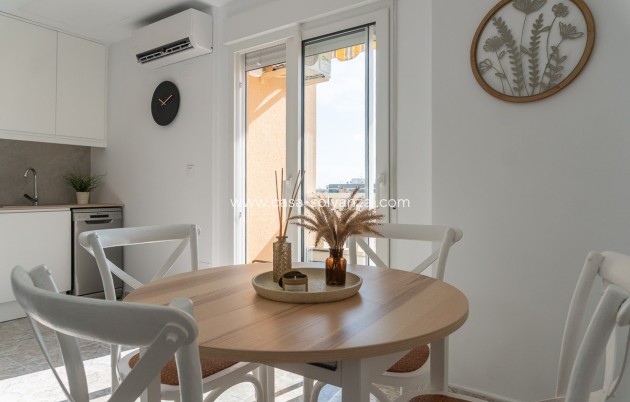 Resale - Apartment / flat - Torrevieja - Costa Blanca